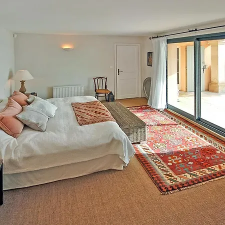 Villa Sleeps 6 Pool Air Con Wifi