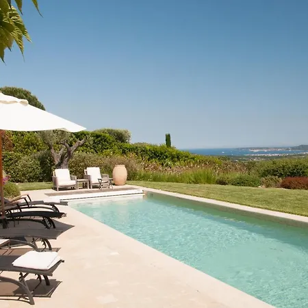 Sleeps 6 Pool Air Con Wifi Villa *
